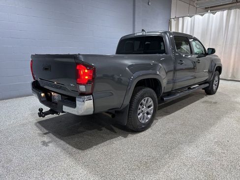 Used 2019 Toyota Tacoma SR5 image 3