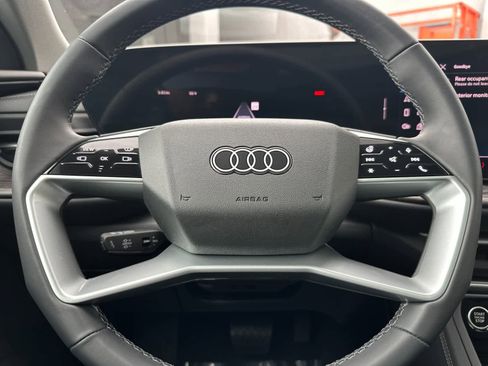 Used 2025 Audi Q5 Premium w/ Premium Plus AWD/4WD image 24
