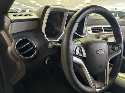 Used 2012 Chevrolet Camaro LS RWD image 18