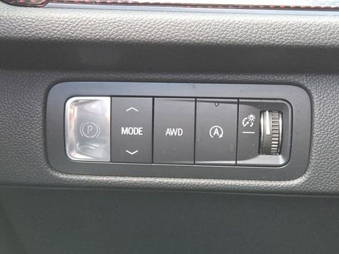 Certified 2024 Chevrolet Traverse RS w/ LPO, Floor Liner Package image 15