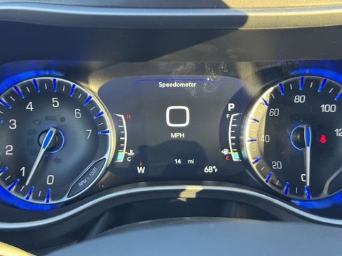 New 2026 Chrysler Pacifica Select image 17