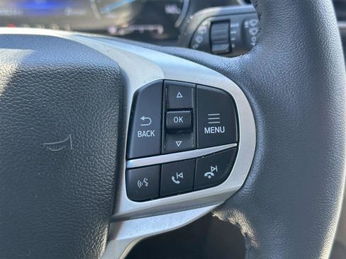Used 2023 Ford Explorer XLT w/ Equipment Group 202A AWD/4WD image 38