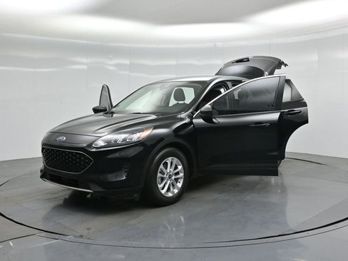 Certified 2022 Ford Escape SE image 28