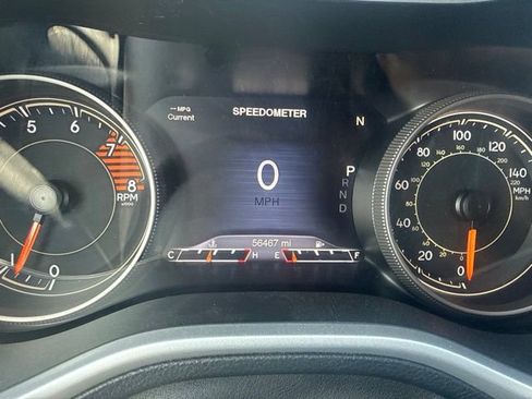 Used 2017 Jeep Cherokee Trailhawk w/ Comfort & Convenience Group AWD/4WD image 8
