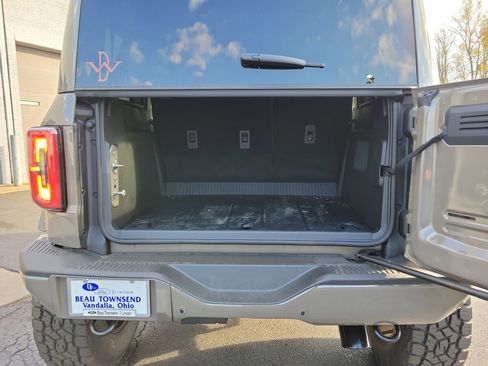 New 2025 Ford Bronco Badlands image 10