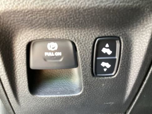 Used 2019 RAM 1500 Big Horn AWD/4WD image 15