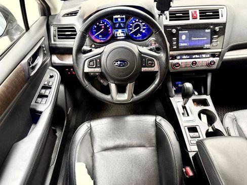 Used 2017 Subaru Outback 3.6R Limited AWD/4WD image 2