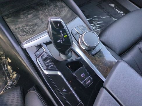 Used 2023 BMW 530i RWD image 12