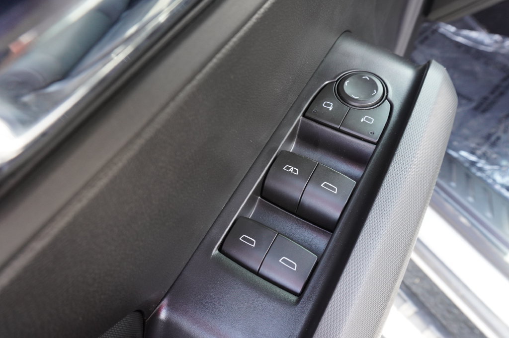 New 2026 GMC Canyon Elevation w/ Convenience Package RWD image 17