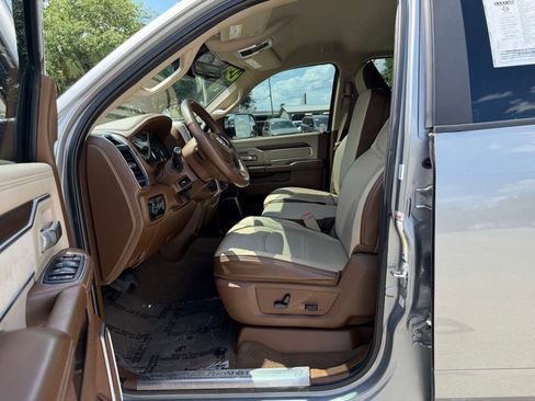 Used 2022 RAM 3500 Laramie AWD/4WD image 19