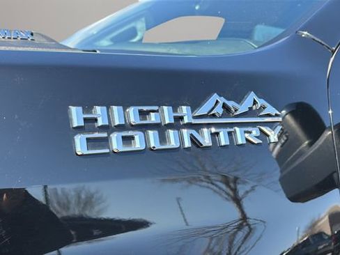 Used 2021 Chevrolet Silverado 2500 High Country w/ Z71 Off-Road Package image 40