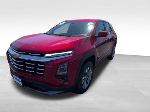 Certified 2025 Chevrolet Equinox LT w/ Safety and Technology Package FWD image 4