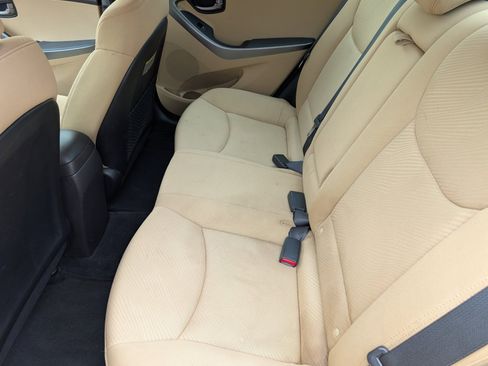 Used 2012 Hyundai Elantra GLS image 7