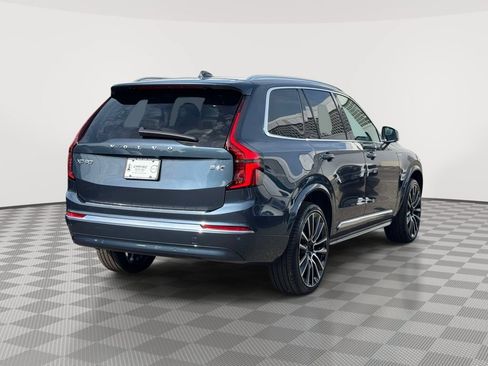 Certified 2026 Volvo XC90 B6 Plus w/ Protection Package Premier AWD/4WD image 4
