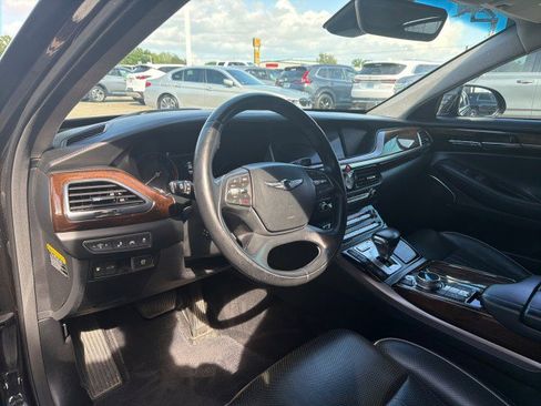 Used 2019 Genesis G90 5.0 Ultimate RWD image 12