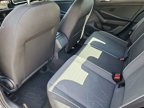 Certified 2025 Volkswagen Jetta Sport FWD image 8