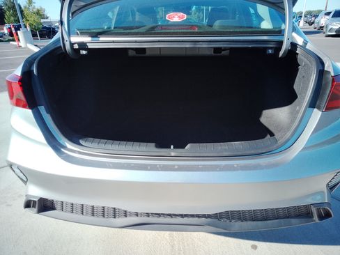 Used 2024 Kia Forte LXS FWD image 12