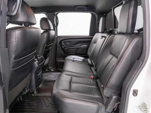 Used 2019 Nissan Titan SL w/ Midnight Edition AWD/4WD image 33