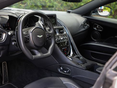 Used 2023 Aston Martin DBS Coupe RWD image 14
