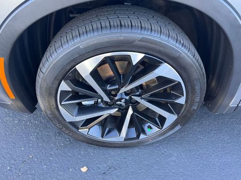 Used 2024 Mitsubishi Outlander SE image 10