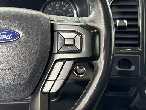 Used 2019 Ford Expedition Max Limited image 18