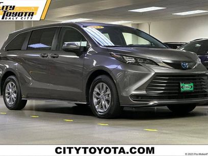 Certified 2024 Toyota Sienna LE