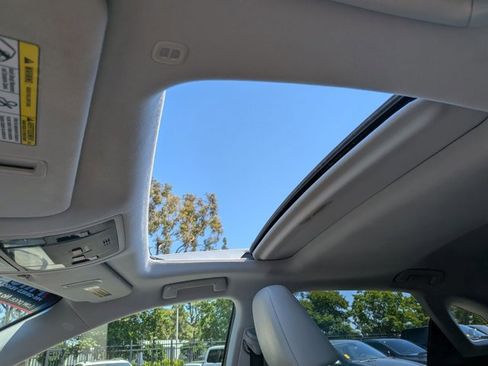 Used 2017 Lexus RX 350 FWD w/ Premium Package image 16