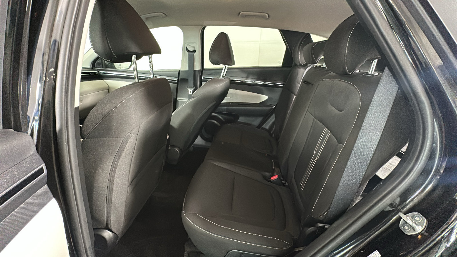 Certified 2024 Hyundai Tucson SEL FWD image 33