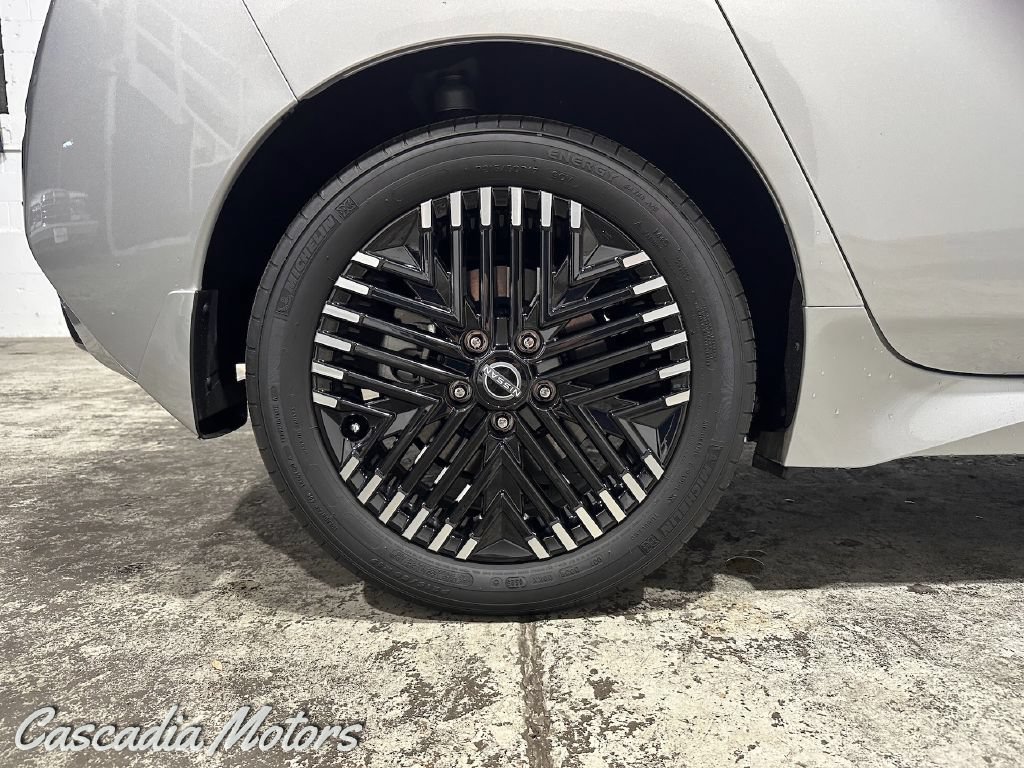 Used 2023 Nissan Leaf SV Plus FWD image 34