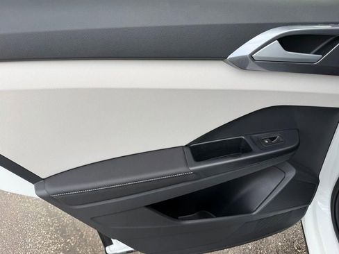 New 2026 Volkswagen Taos SEL AWD/4WD image 13