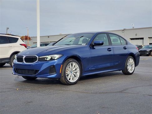 Used 2023 BMW 330i xDrive Sedan w/ Premium Package image 31