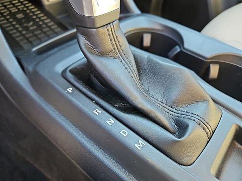 Used 2025 Ford Ranger Lariat w/ FX4 Off-Road Package image 19