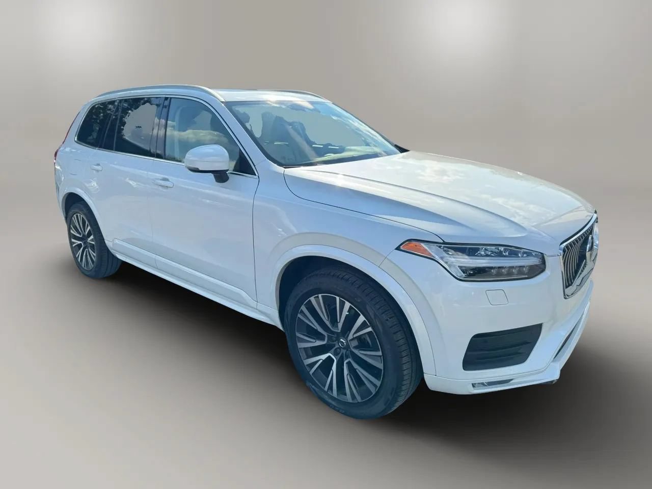 Used 2021 Volvo XC90 T6 Momentum w/ Protection Package Premier AWD/4WD image 7