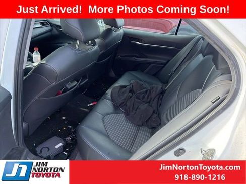 Used 2019 Toyota Camry SE image 9