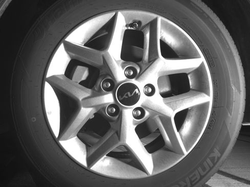 Used 2025 Kia Soul LX w/ LX Technology Package FWD image 12
