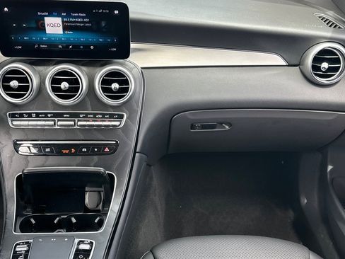 Used 2022 Mercedes-Benz GLC 300 image 35