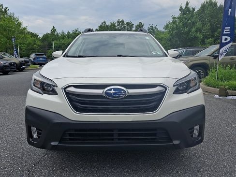 Used 2022 Subaru Outback Premium AWD/4WD image 2
