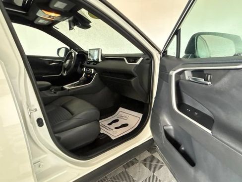 Used 2021 Toyota RAV4 XSE AWD/4WD image 35