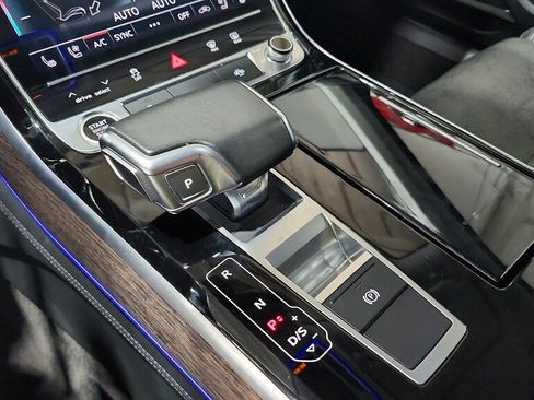 Used 2021 Audi A8 L 4.0T w/ Executive Plus Package AWD/4WD image 26