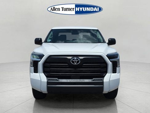 Used 2022 Toyota Tundra SR5 AWD/4WD image 3