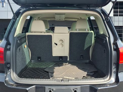 Used 2013 Volkswagen Tiguan SE AWD/4WD image 6