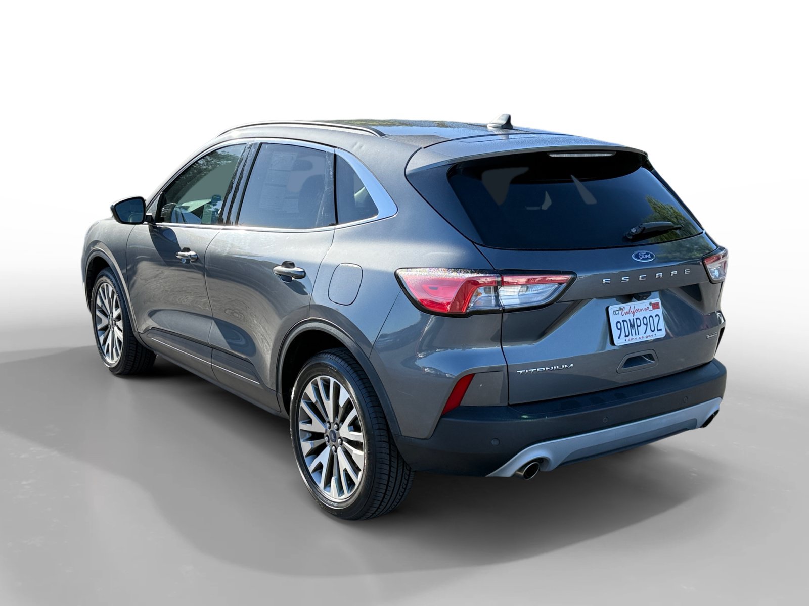 Used 2022 Ford Escape Titanium AWD/4WD image 3