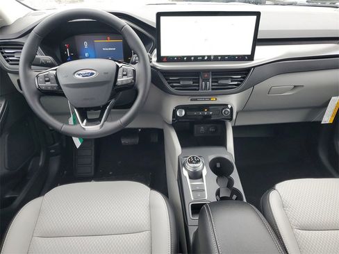 New 2026 Ford Escape SE image 21