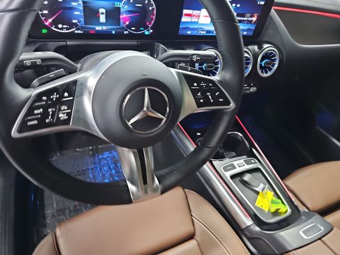 Certified 2025 Mercedes-Benz GLA 250 GLA 250 image 18