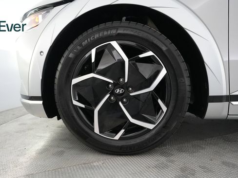 Used 2024 Hyundai Ioniq 5 Limited image 19