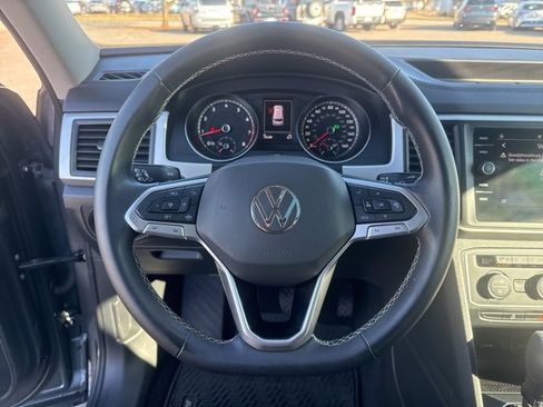 Used 2021 Volkswagen Atlas SE w/ Panoramic Sunroof Package image 29