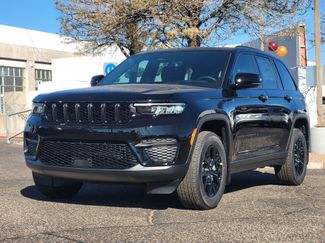 New 2025 Jeep Grand Cherokee Altitude video 1