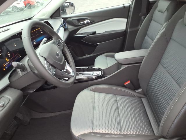 New 2026 Chevrolet Trax LT w/ Midnight Edition FWD image 11