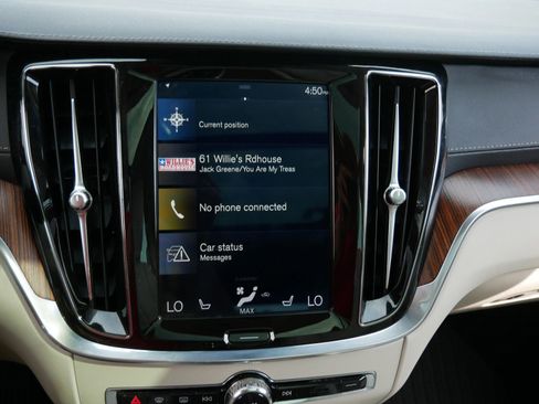 Used 2020 Volvo V60 T5 Cross Country w/ Protection Package Premier AWD/4WD image 18