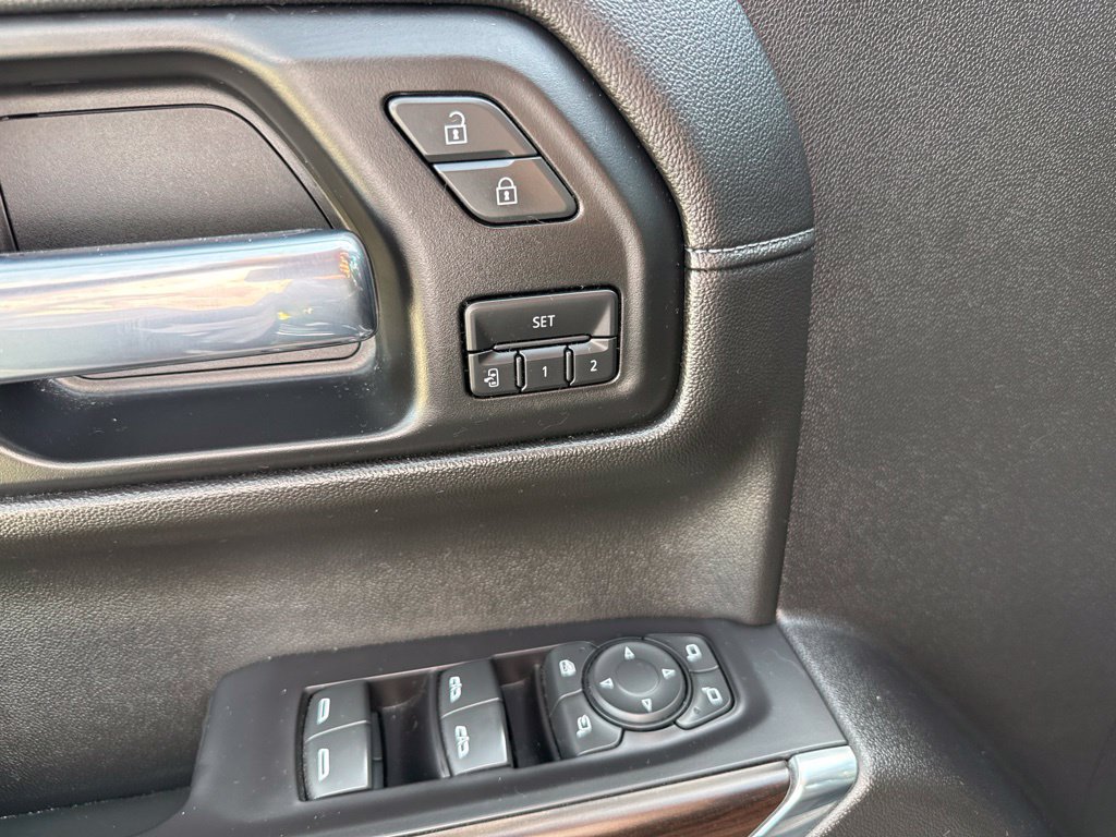 Used 2021 GMC Sierra 1500 SLT w/ SLT Premium Plus Package AWD/4WD image 14